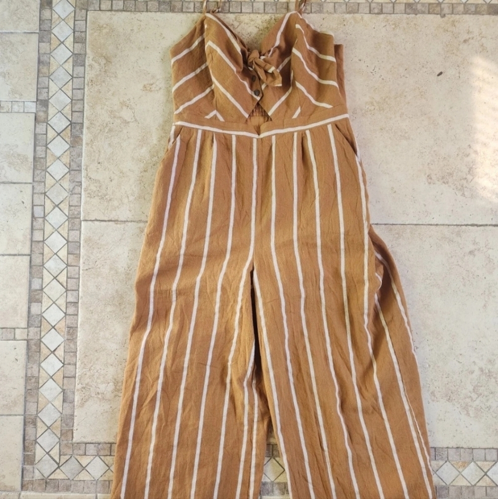 Women's Astr The Label Jumpsuit - Picture 3 of 5